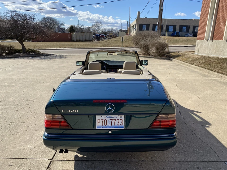 1995 Mercedes-Benz W124 E-Class - Image 9 of 31