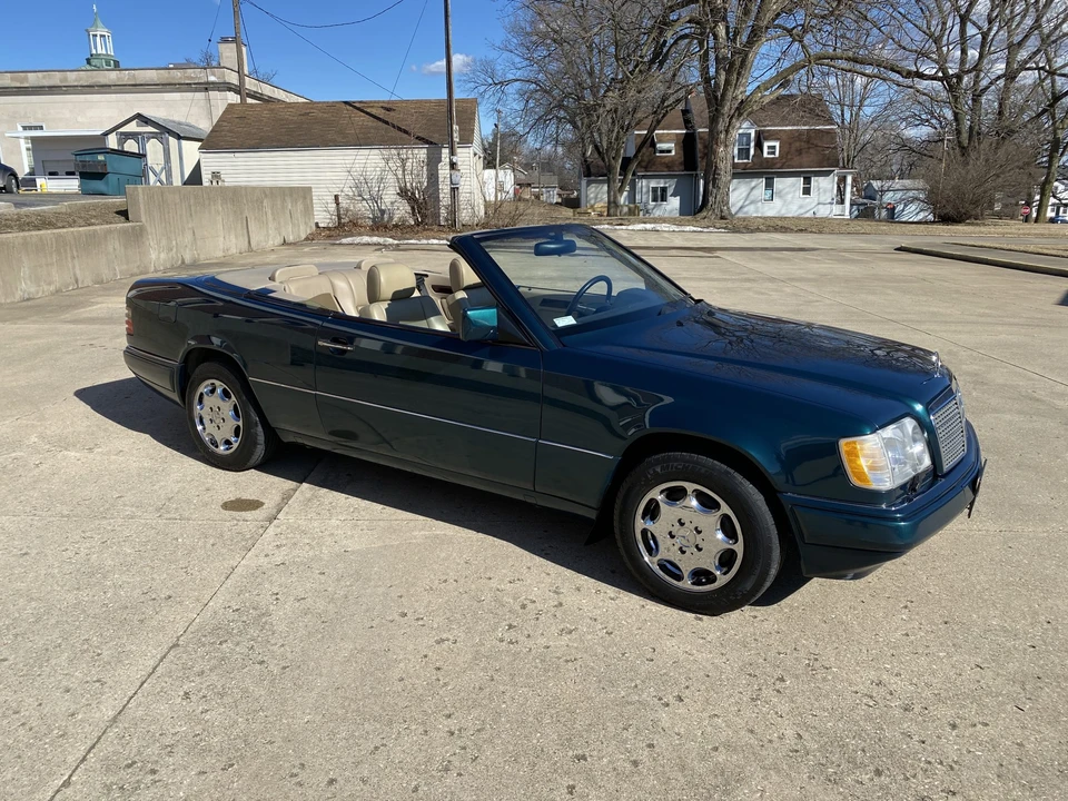 1995 Mercedes-Benz W124 E-Class - Image 14 of 31