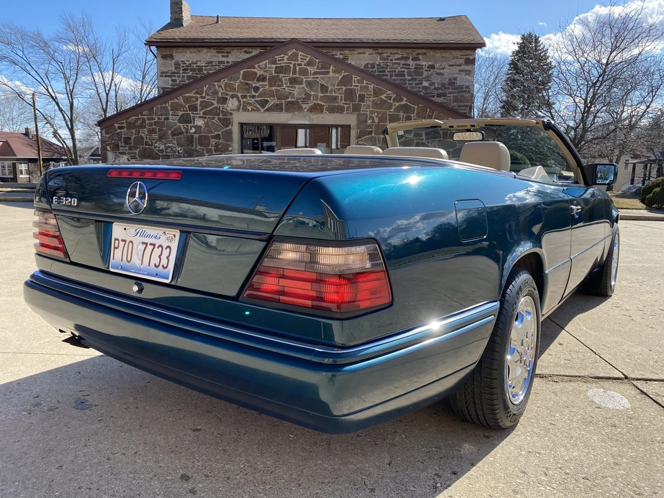1995 Mercedes-Benz W124 E-Class - Image 10 of 31