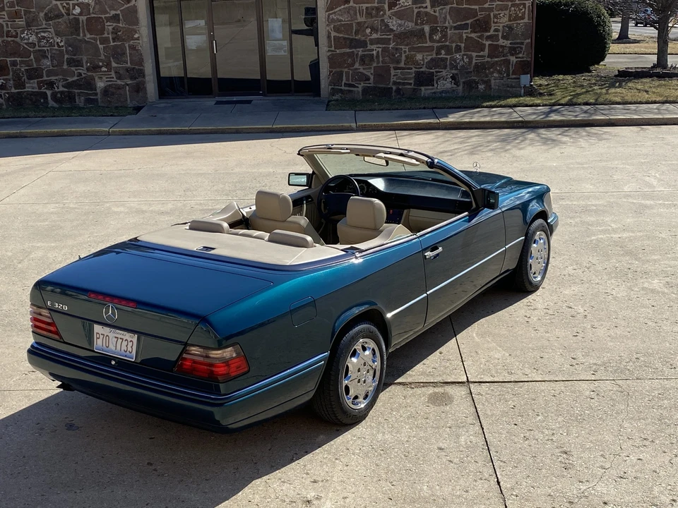 1995 Mercedes-Benz W124 E-Class - Image 11 of 31