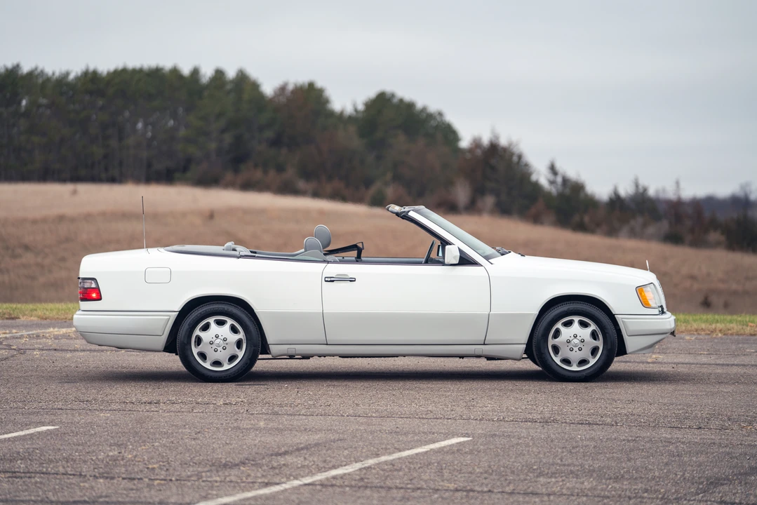 1995 Mercedes-Benz W124 E-Class - Image 11 of 31
