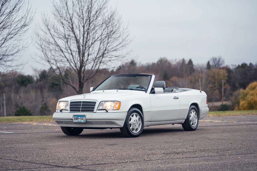1995 Mercedes-Benz W124 E-Class - Image 2 of 31