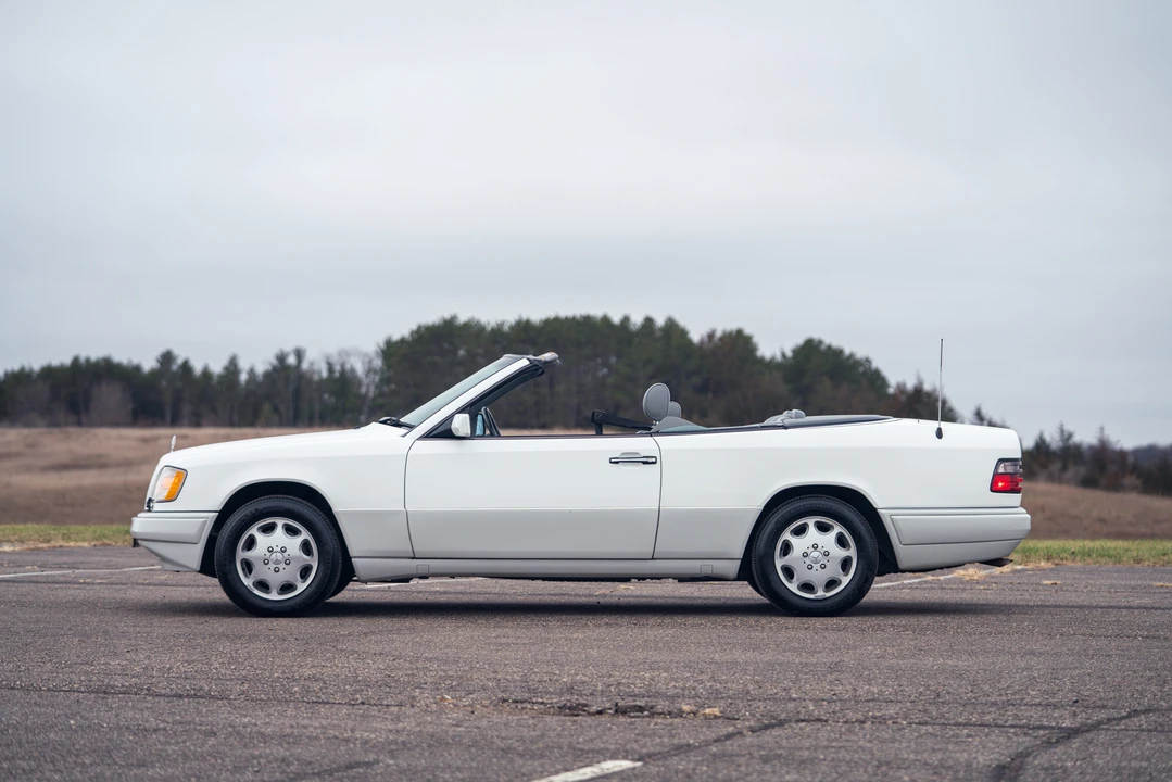 1995 Mercedes-Benz W124 E-Class - Image 20 of 31
