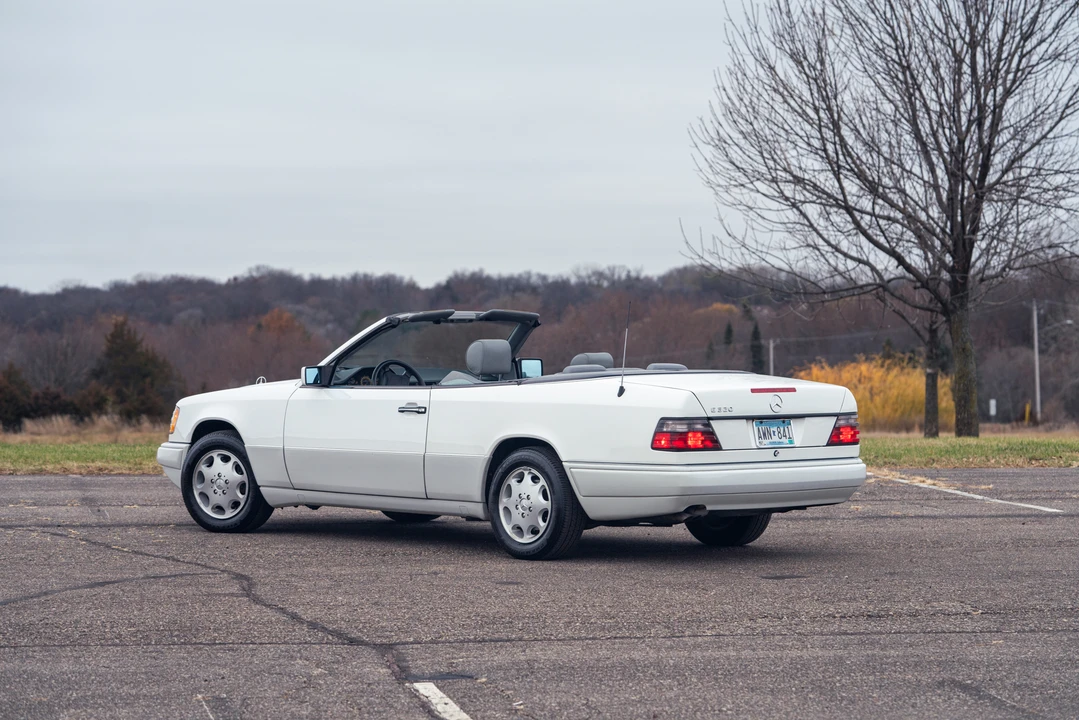 1995 Mercedes-Benz W124 E-Class - Image 15 of 31