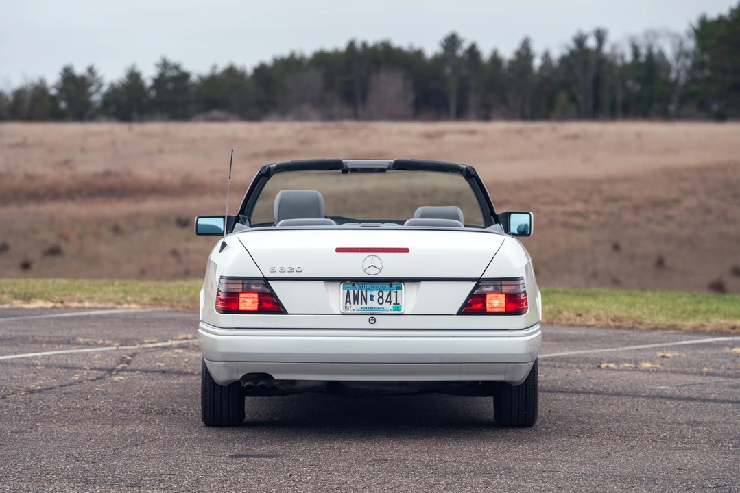 1995 Mercedes-Benz W124 E-Class - Image 13 of 31