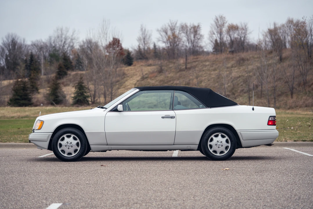 1995 Mercedes-Benz W124 E-Class - Image 23 of 31