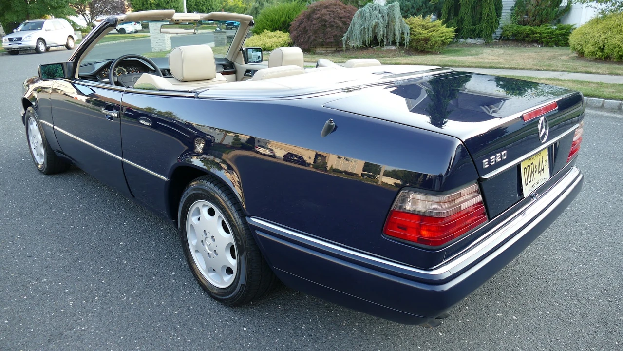 1995 Mercedes-Benz W124 E-Class - Image 17 of 31