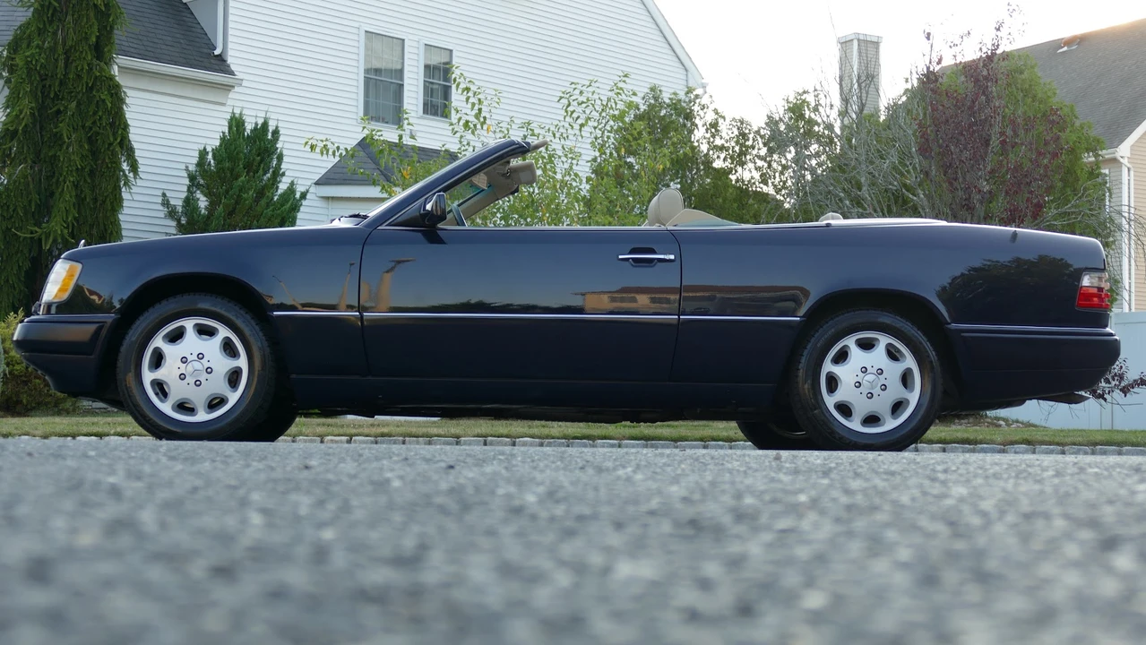 1995 Mercedes-Benz W124 E-Class - Image 16 of 31