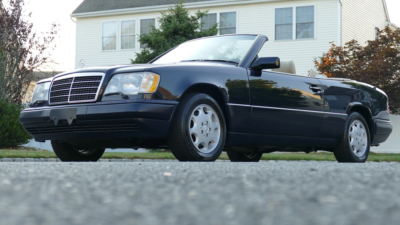 1995 Mercedes-Benz W124 E-Class - Image 12 of 31