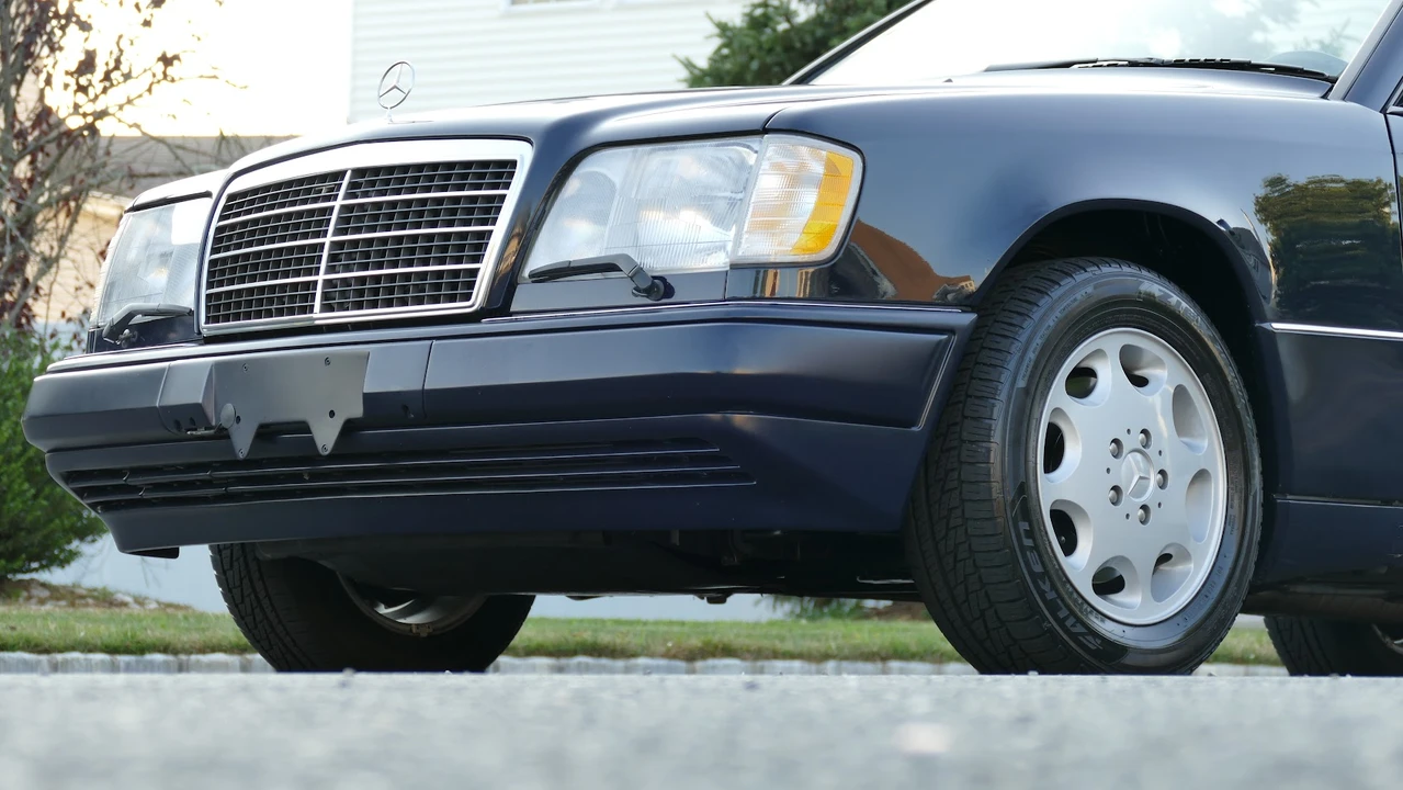 1995 Mercedes-Benz W124 E-Class - Image 29 of 31
