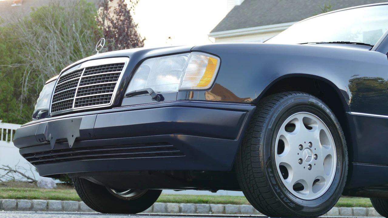 1995 Mercedes-Benz W124 E-Class - Image 30 of 31