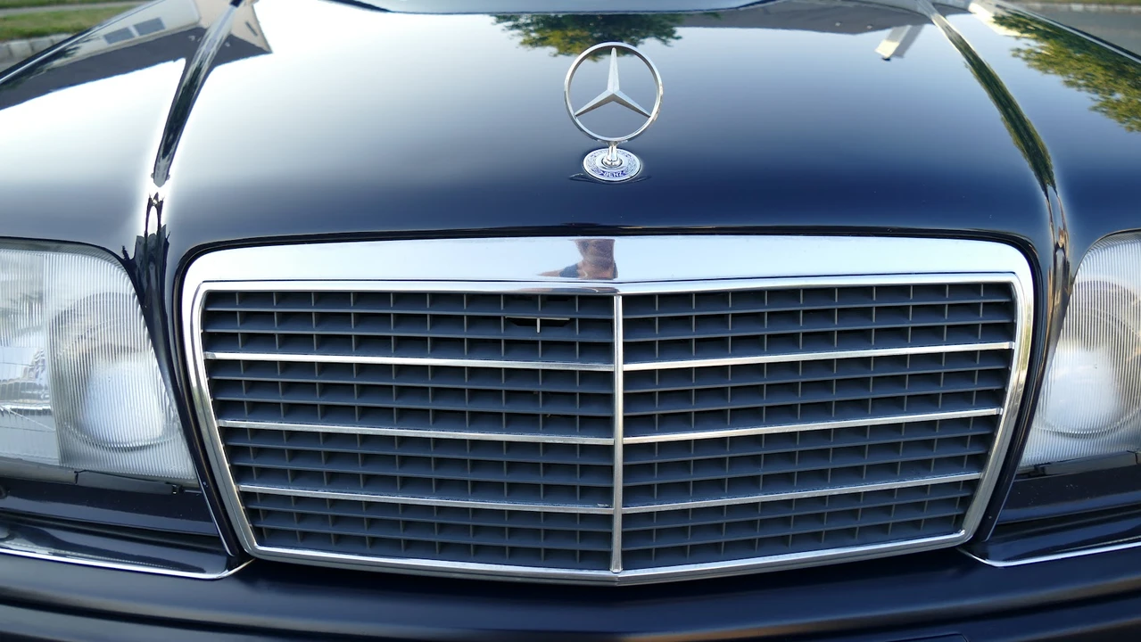 1995 Mercedes-Benz W124 E-Class - Image 27 of 31