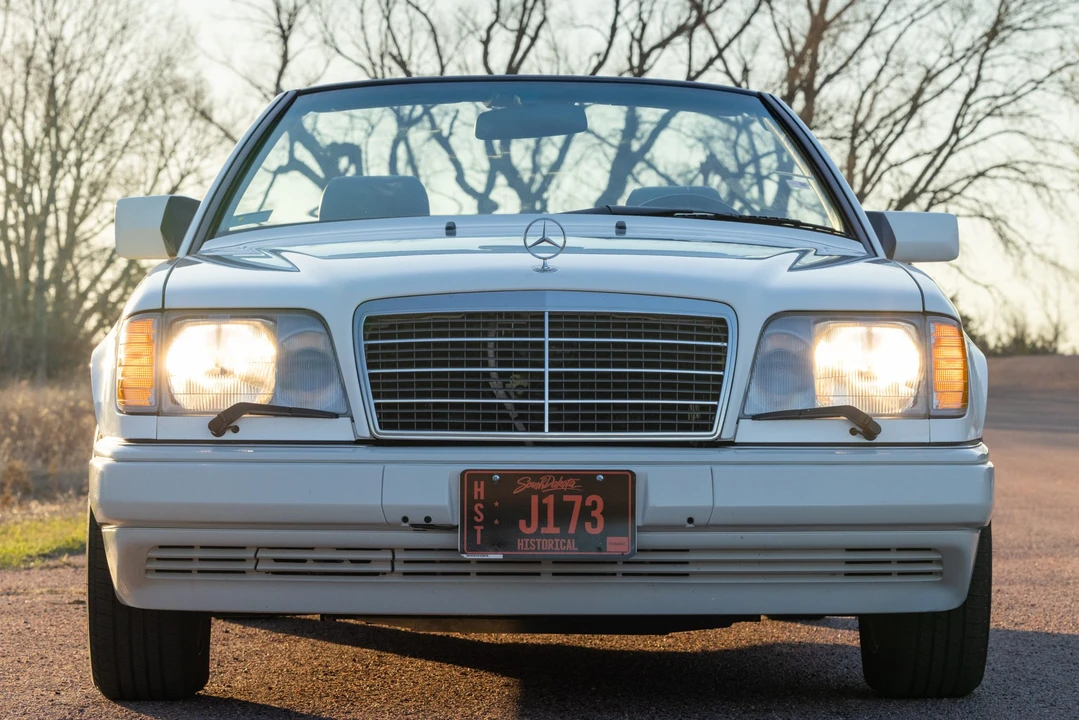 1995 Mercedes-Benz W124 E-Class - Image 3 of 31