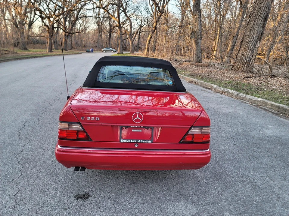 1995 Mercedes-Benz W124 E-Class - Image 15 of 31