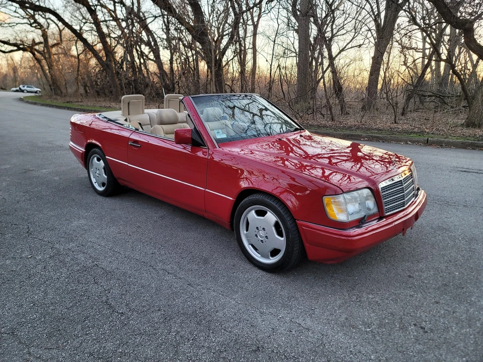 1995 Mercedes-Benz W124 E-Class - Image 13 of 31