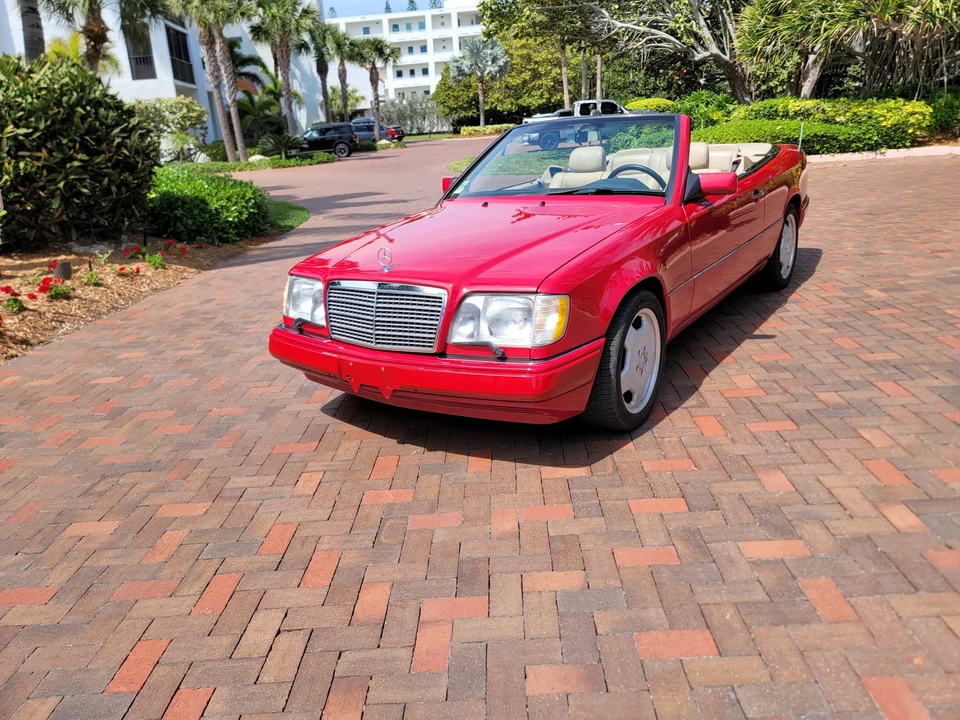1995 Mercedes-Benz W124 E-Class - Image 4 of 31