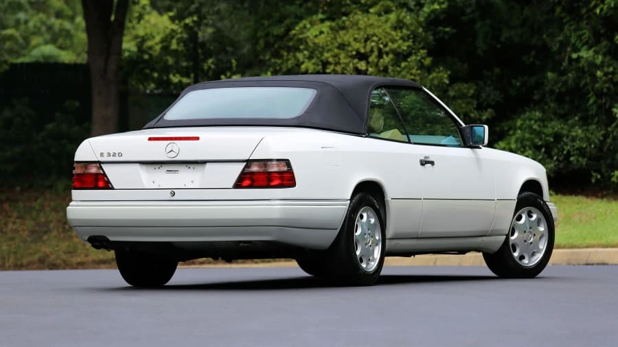 1995 Mercedes-Benz W124 E-Class - Image 3 of 11