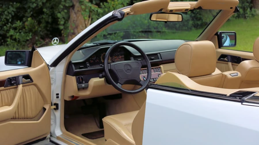 1995 Mercedes-Benz W124 E-Class - Image 4 of 11