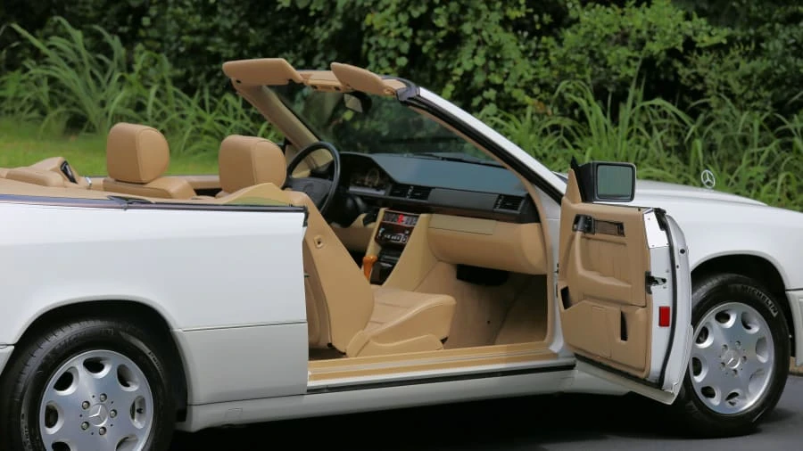 1995 Mercedes-Benz W124 E-Class - Image 6 of 11
