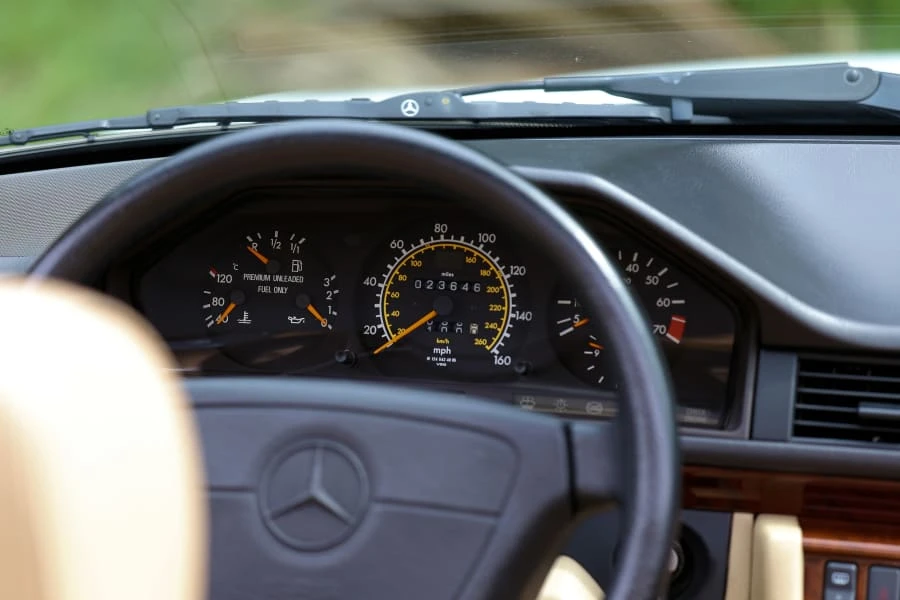 1995 Mercedes-Benz W124 E-Class - Image 8 of 11