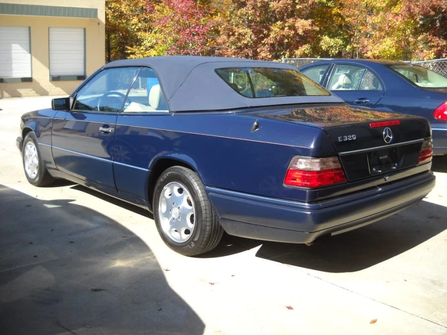 1995 Mercedes-Benz W124 E-Class - Image 2 of 5
