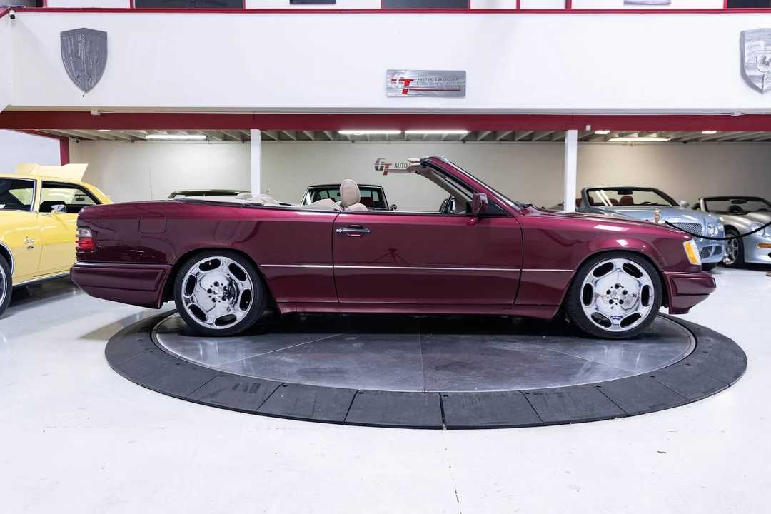 1995 Mercedes-Benz W124 E-Class - Image 17 of 31
