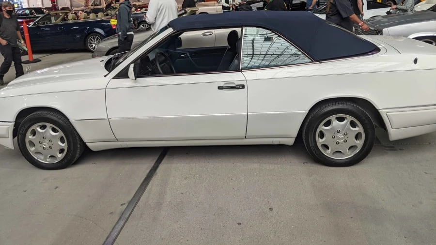 1995 Mercedes-Benz W124 E-Class - Image 2 of 7