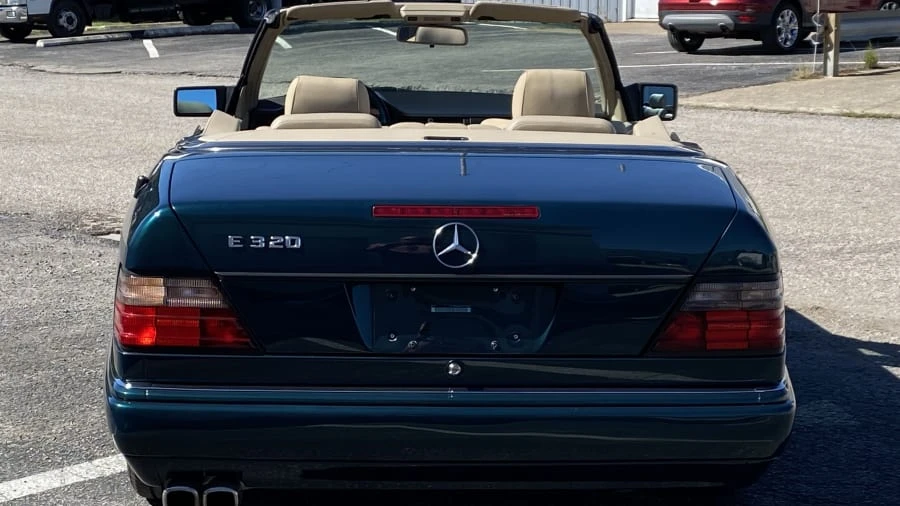 1995 Mercedes-Benz W124 E-Class - Image 8 of 12