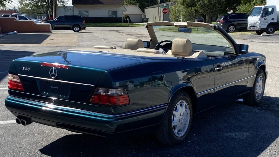 1995 Mercedes-Benz W124 E-Class - Image 10 of 12