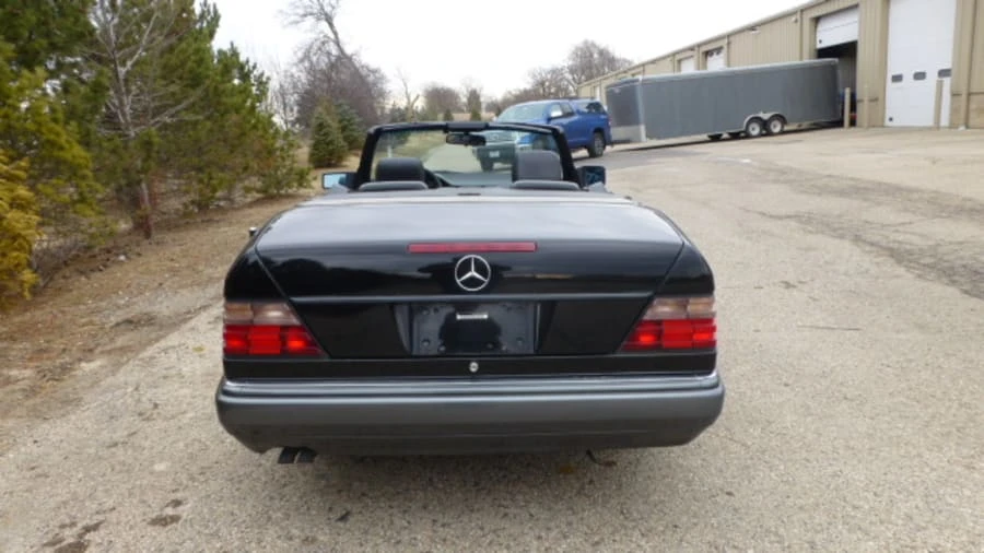 1995 Mercedes-Benz W124 E-Class - Image 6 of 9