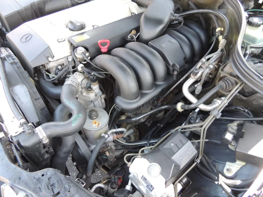 1995 Mercedes-Benz W124 E-Class - Image 9 of 12