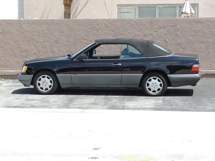 1995 Mercedes-Benz W124 E-Class - Image 2 of 12