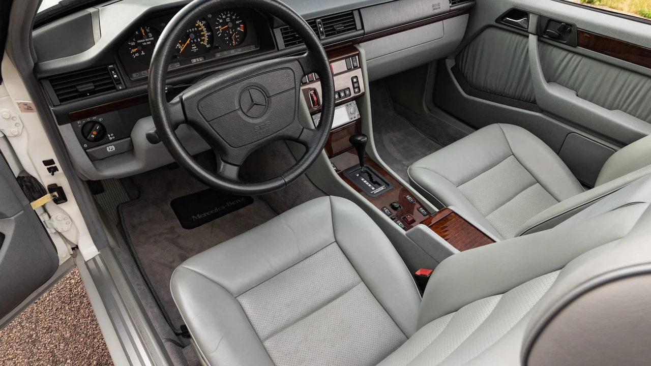 1995 Mercedes-Benz W124 E-Class - Image 4 of 20