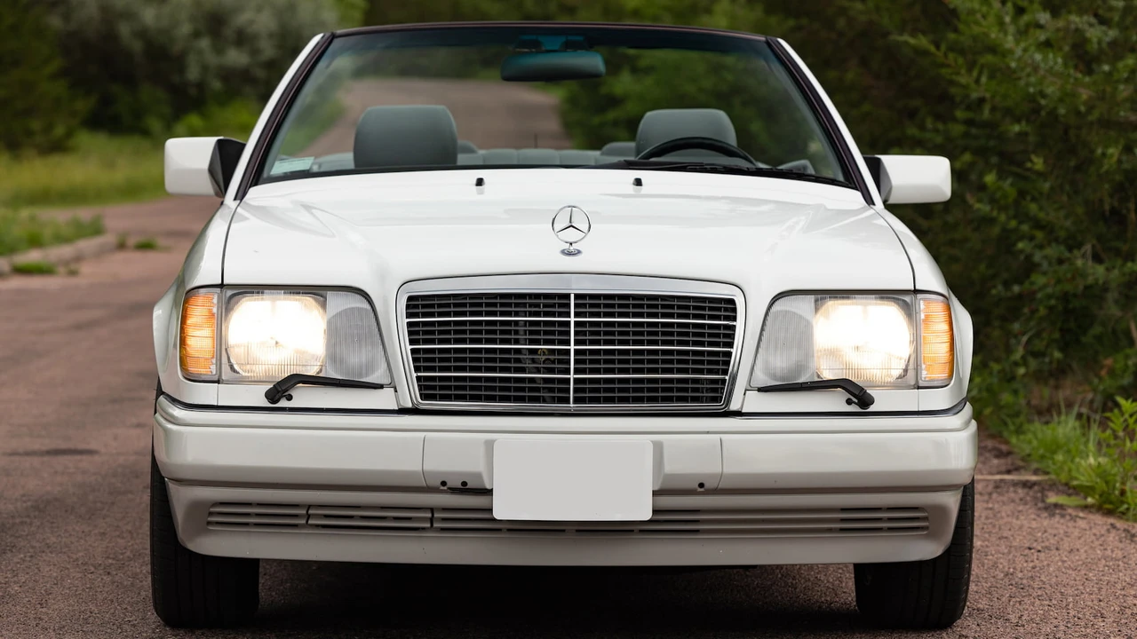 1995 Mercedes-Benz W124 E-Class - Image 14 of 20