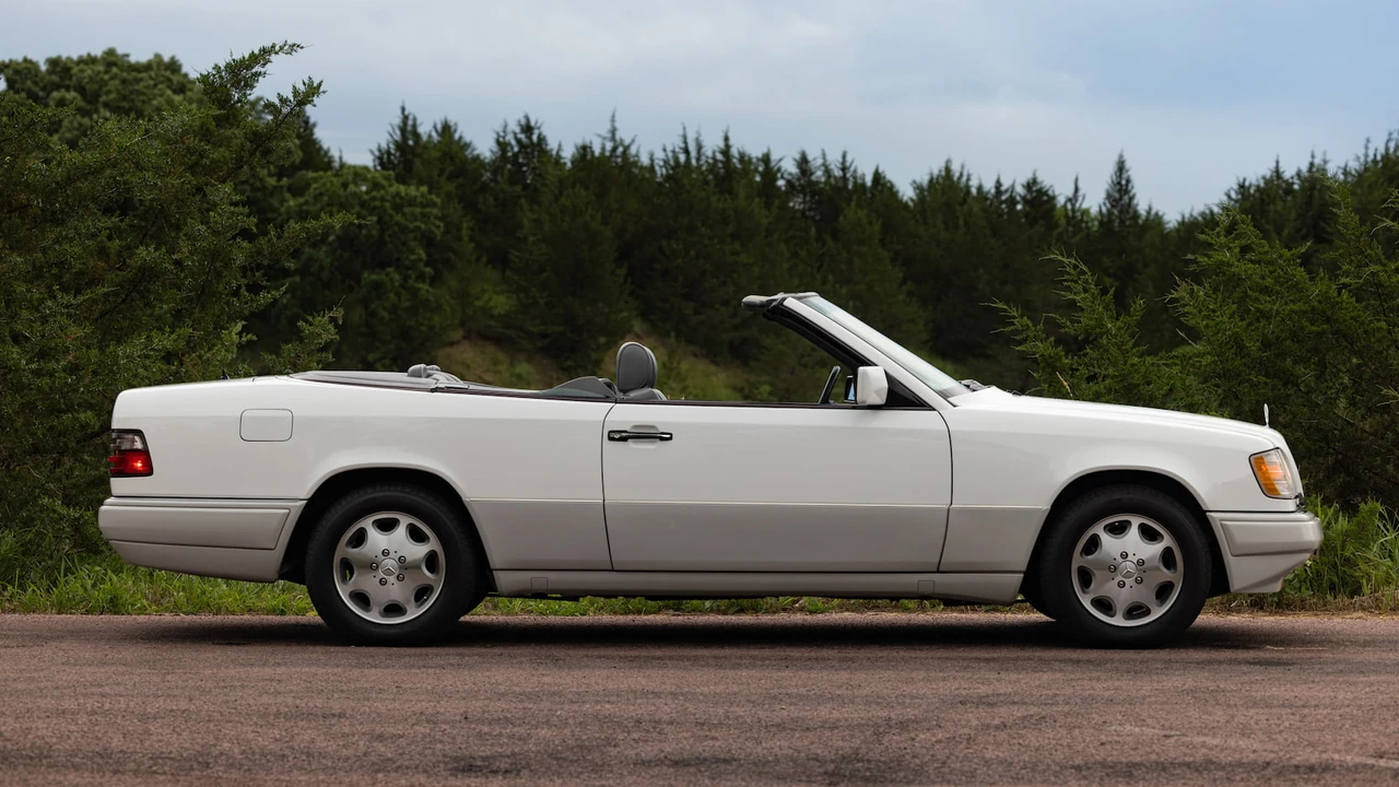 1995 Mercedes-Benz W124 E-Class - Image 19 of 20