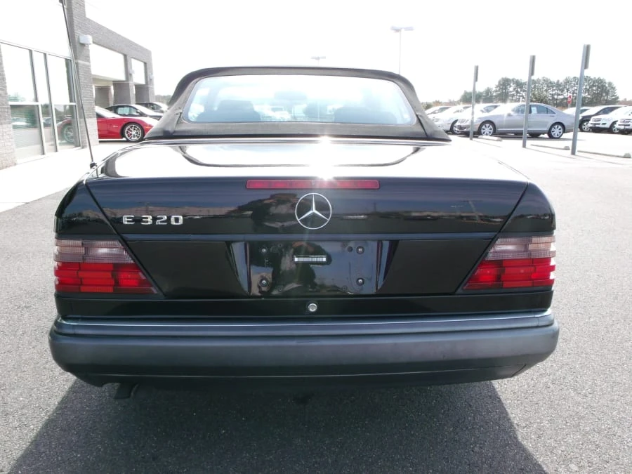 1995 Mercedes-Benz W124 E-Class - Image 6 of 7