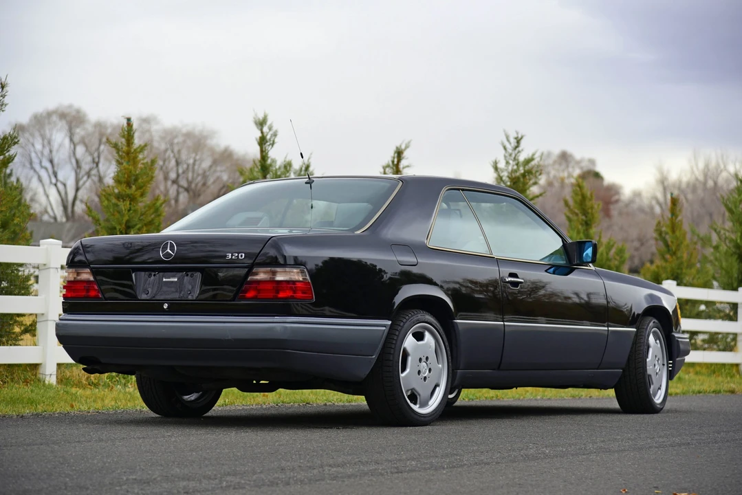 1995 Mercedes-Benz W124 E-Class - Image 5 of 31