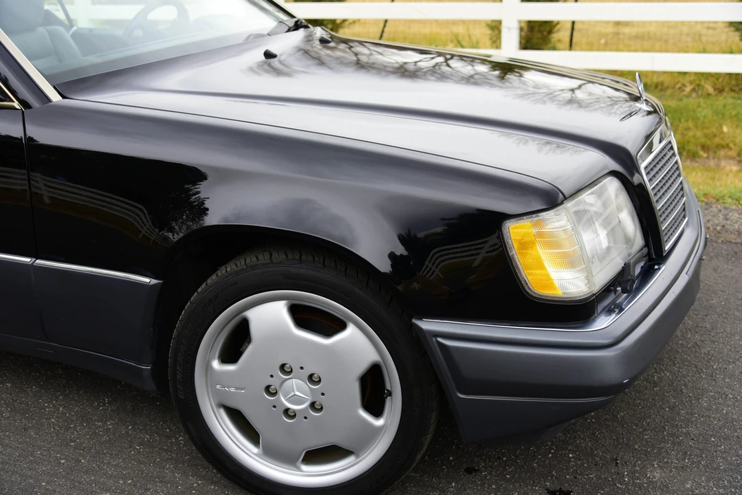 1995 Mercedes-Benz W124 E-Class - Image 29 of 31