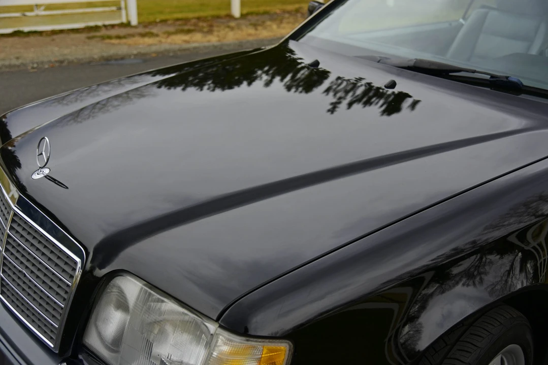 1995 Mercedes-Benz W124 E-Class - Image 16 of 31