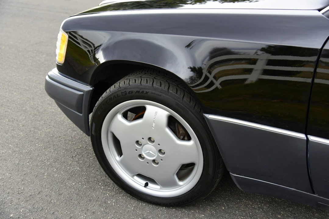 1995 Mercedes-Benz W124 E-Class - Image 15 of 31