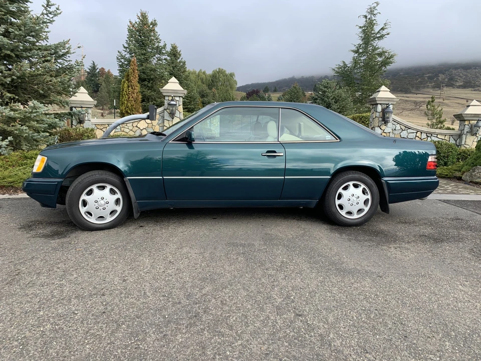 1995 Mercedes-Benz W124 E-Class - Image 3 of 31