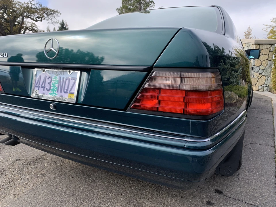 1995 Mercedes-Benz W124 E-Class - Image 14 of 31
