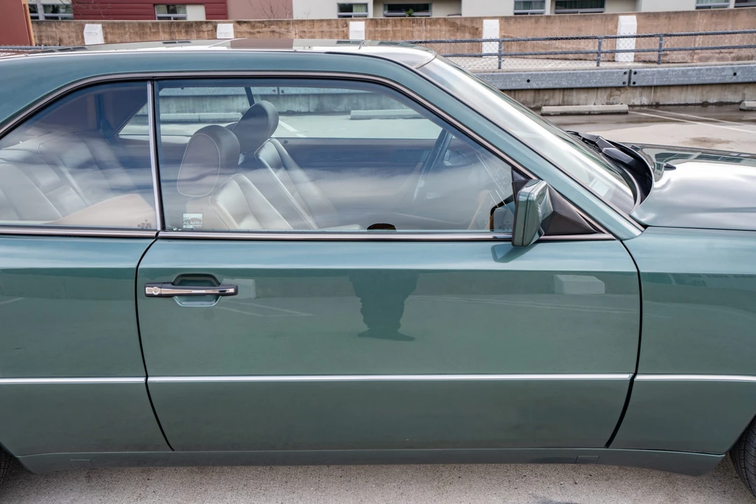 1995 Mercedes-Benz W124 E-Class - Image 16 of 31