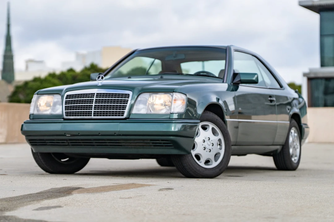 1995 Mercedes-Benz W124 E-Class - Image 2 of 31