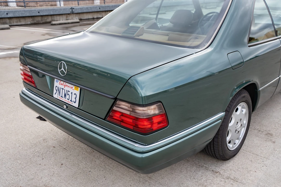 1995 Mercedes-Benz W124 E-Class - Image 17 of 31
