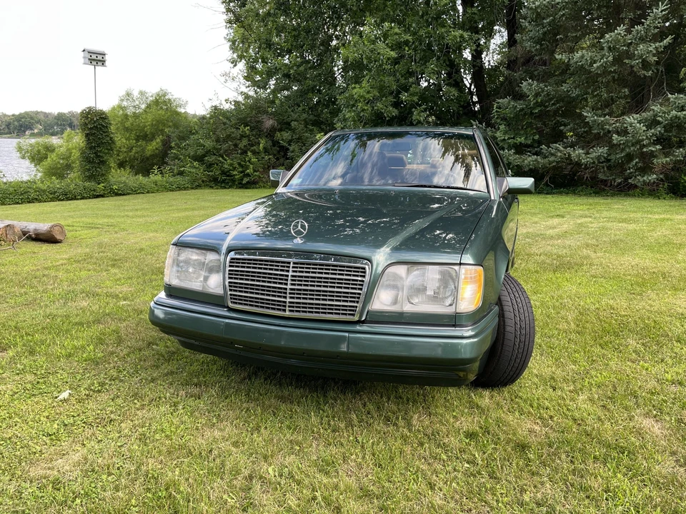 1995 Mercedes-Benz W124 E-Class - Image 11 of 31