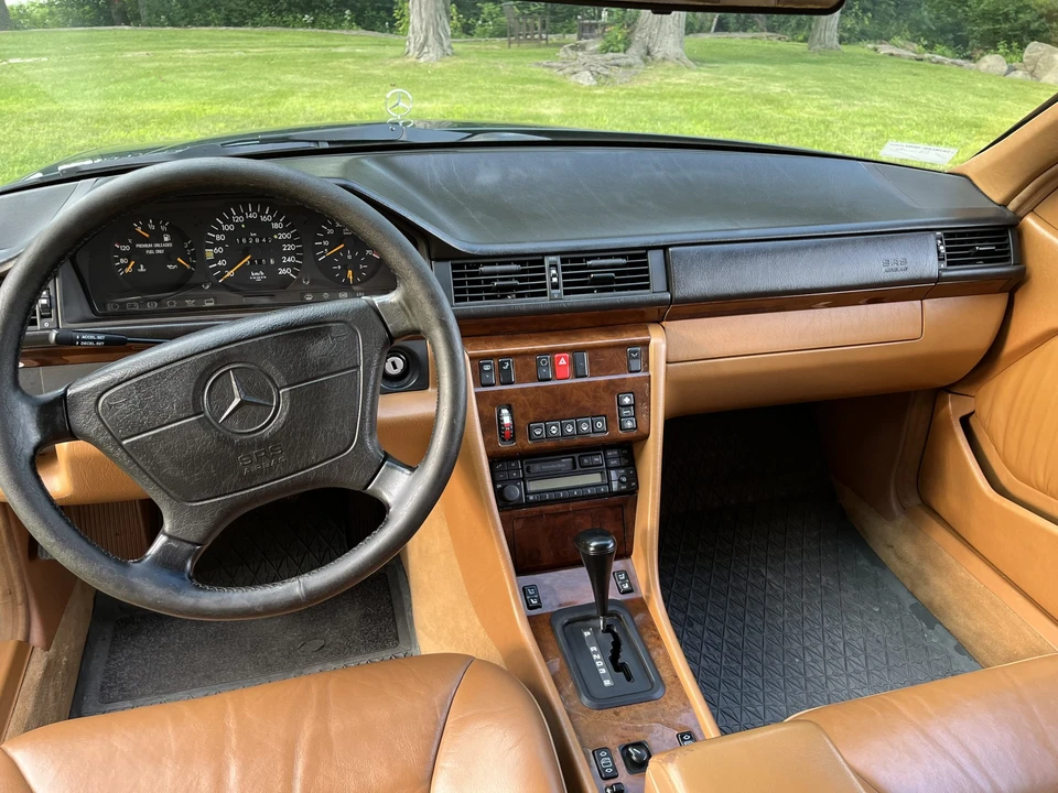 1995 Mercedes-Benz W124 E-Class - Image 29 of 31