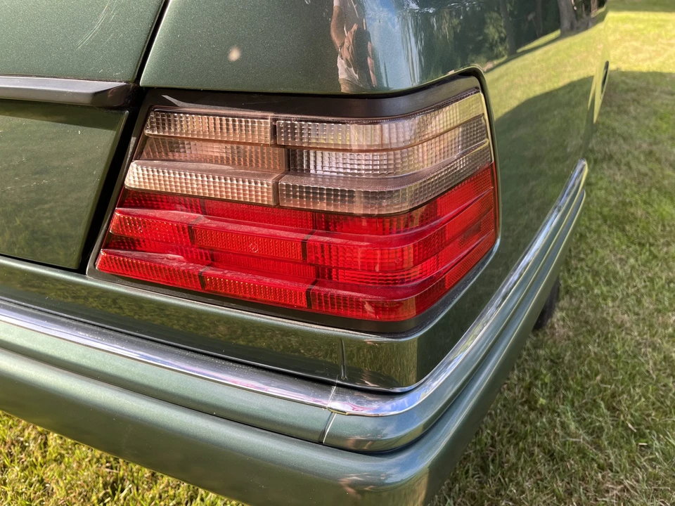 1995 Mercedes-Benz W124 E-Class - Image 15 of 31