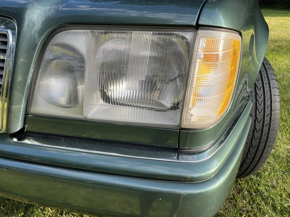 1995 Mercedes-Benz W124 E-Class - Image 14 of 31