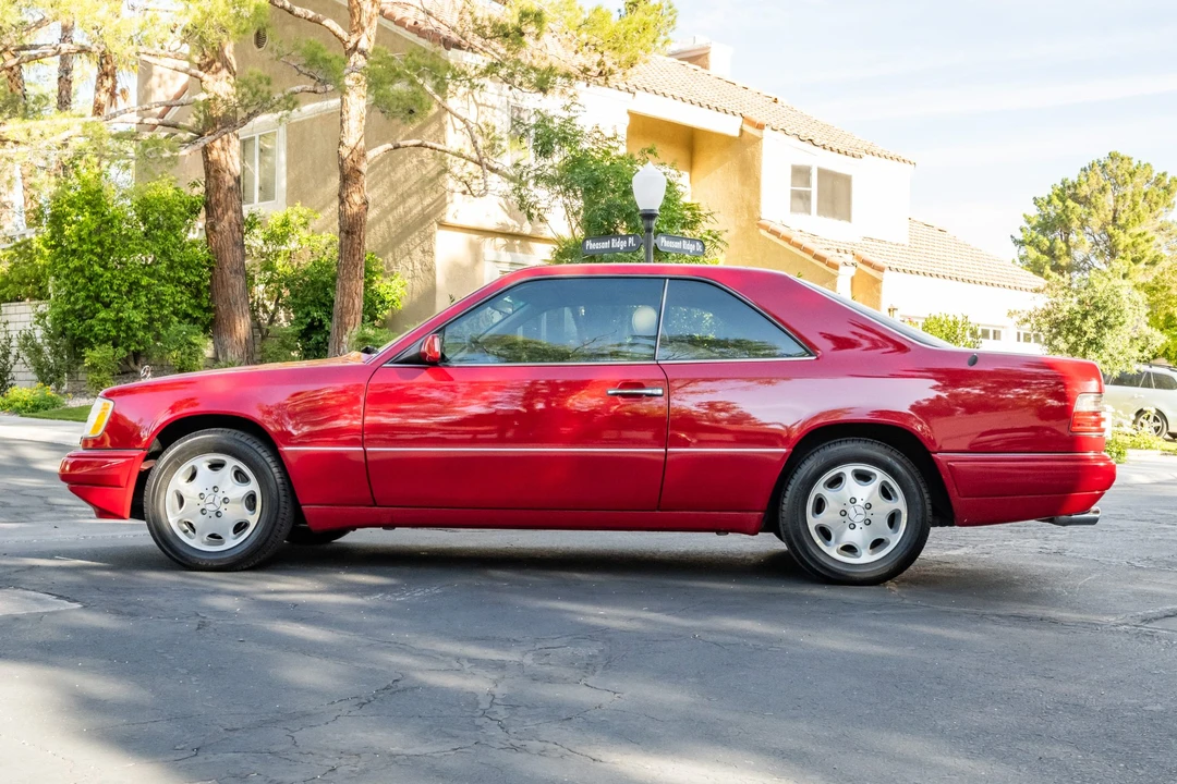 1995 Mercedes-Benz W124 E-Class - Image 5 of 31